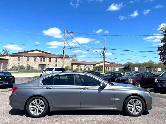 2011 BMW 7 Series