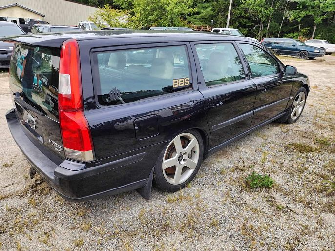 2004 Volvo V70