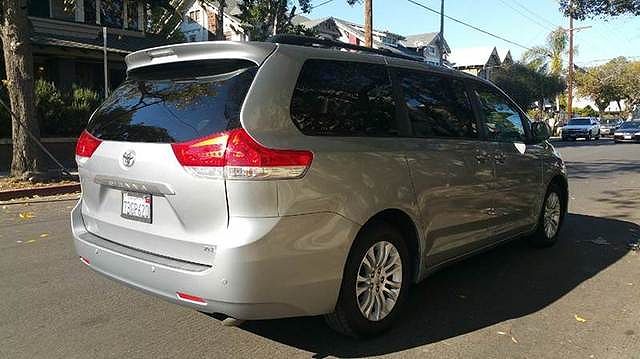 2013 toyota sienna xle for sale