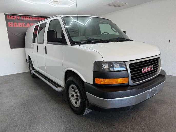2017 GMC Savana