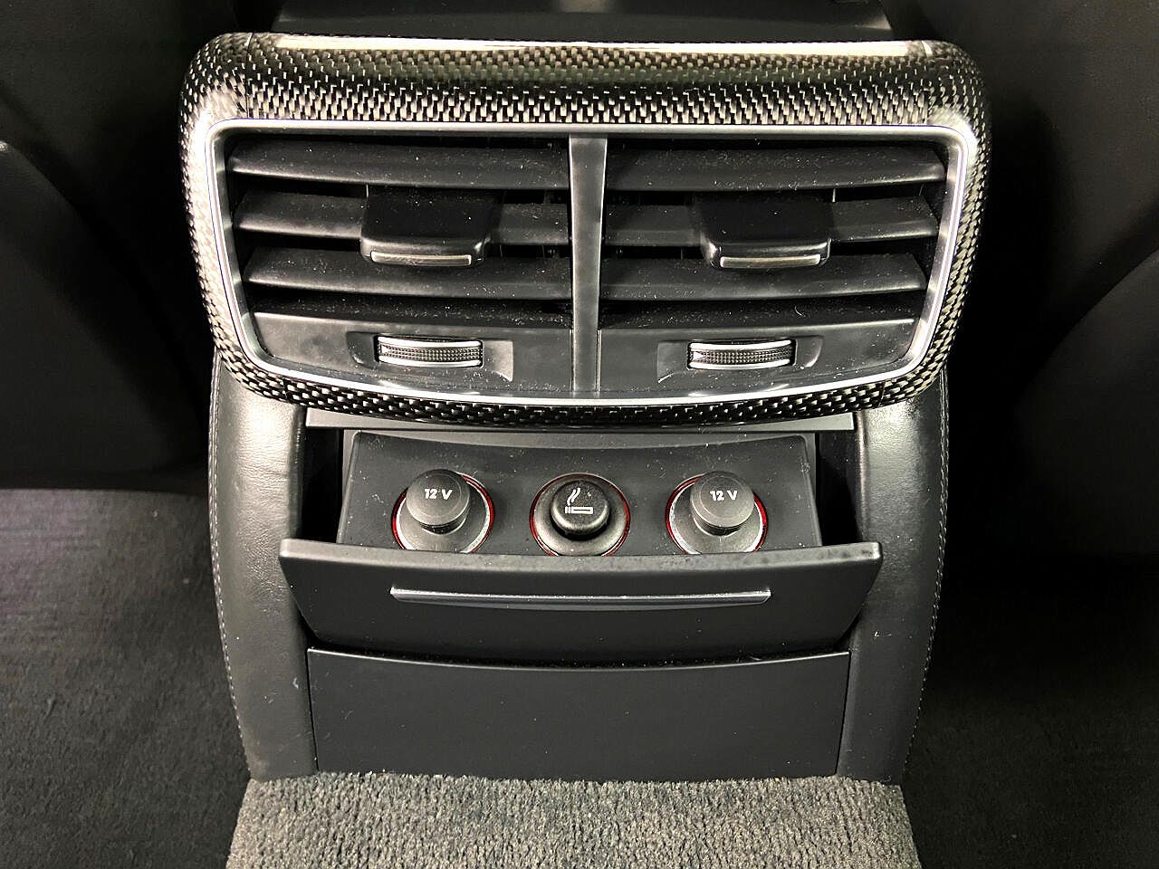 2017 Audi S8 Plus image 15
