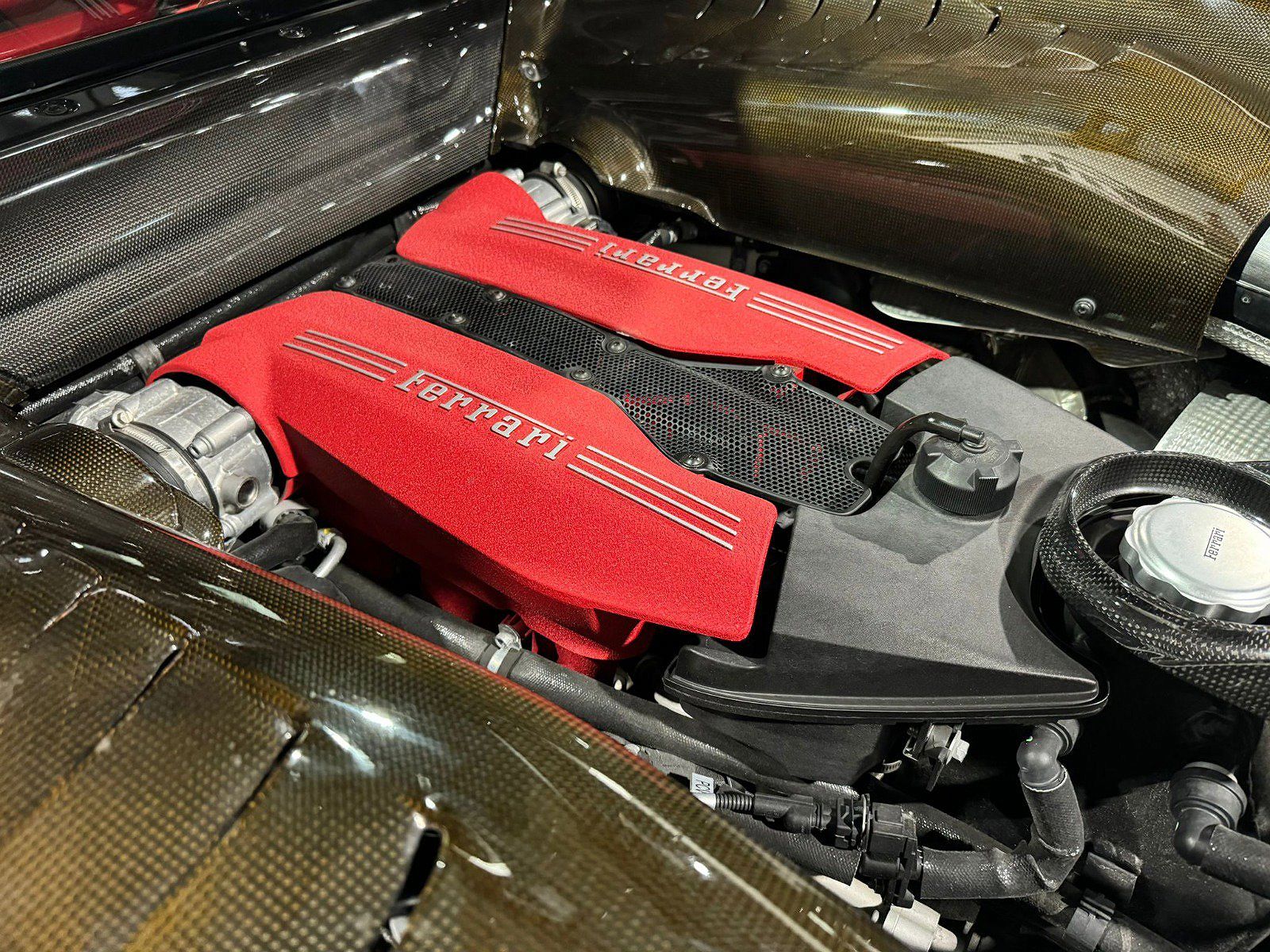 2017 Ferrari 488 GTB image 39