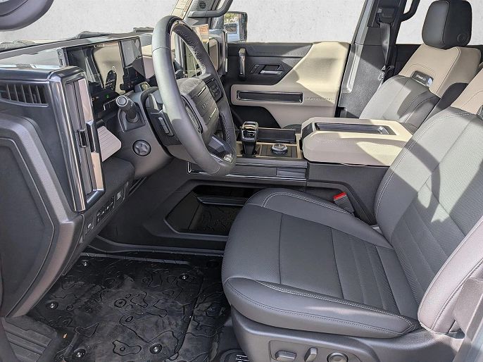2026 GMC Hummer EV