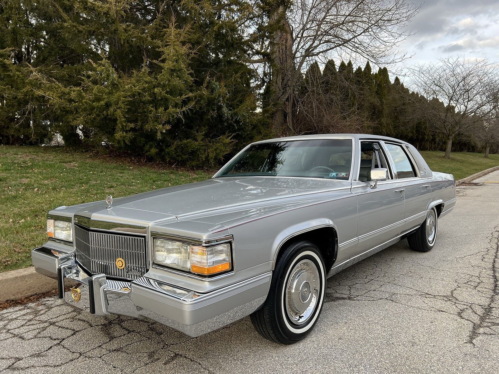 1990 Cadillac Brougham null image 33