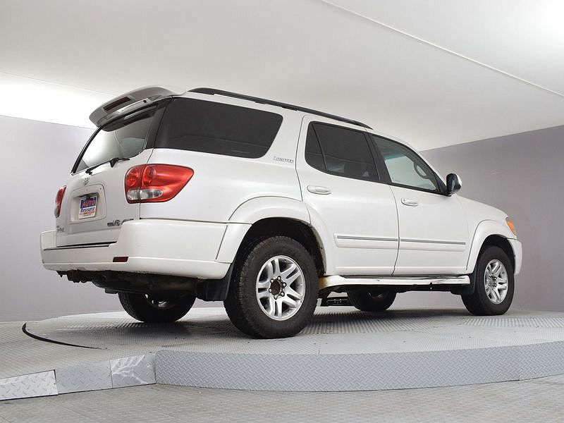 2006 Toyota Sequoia Limited Edition image 24