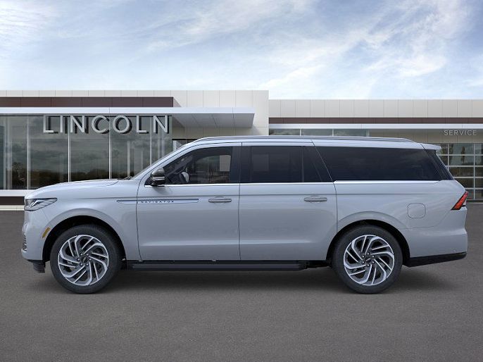 2026 Lincoln Navigator L