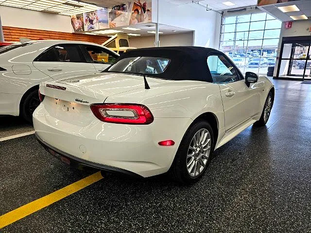 2017 Fiat 124 Spider