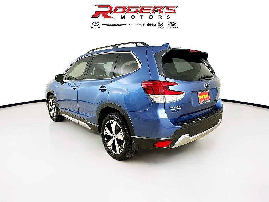 2021 Subaru Forester Touring image 4