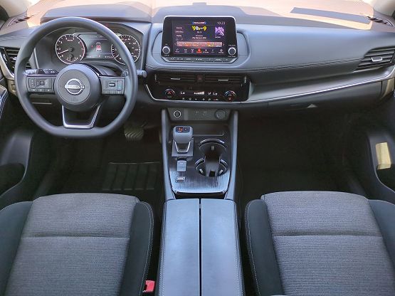 2023 Nissan Rogue SV photo 11
