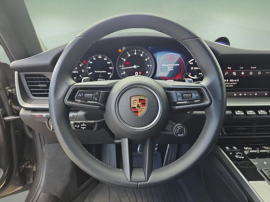 2023 Porsche 911 4S photo 12