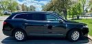 2013 Lincoln MKT Livery image 2