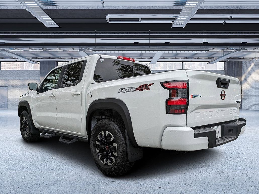 2024 Nissan Frontier PRO-4X image 4