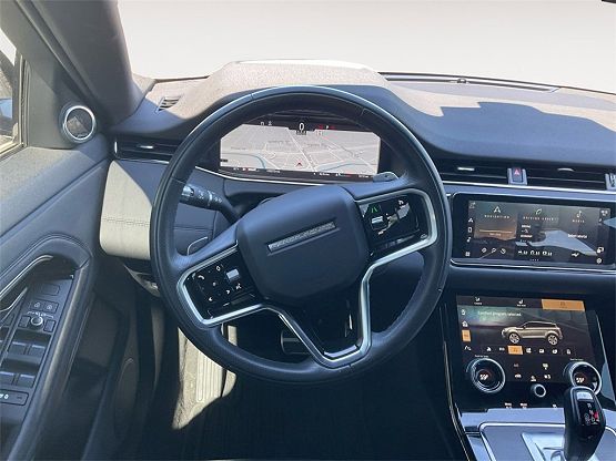 2022 Land Rover Range Rover Evoque R-Dynamic SE photo 11