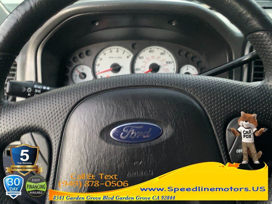 2004 Ford Escape XLS image 15