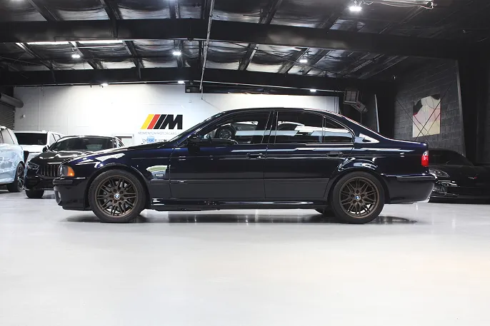2002 BMW M5