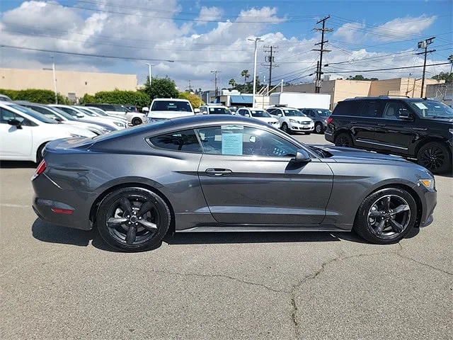 2017 Ford Mustang