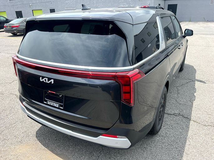 2025 Kia Carnival