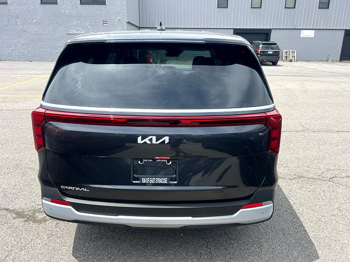 2025 Kia Carnival