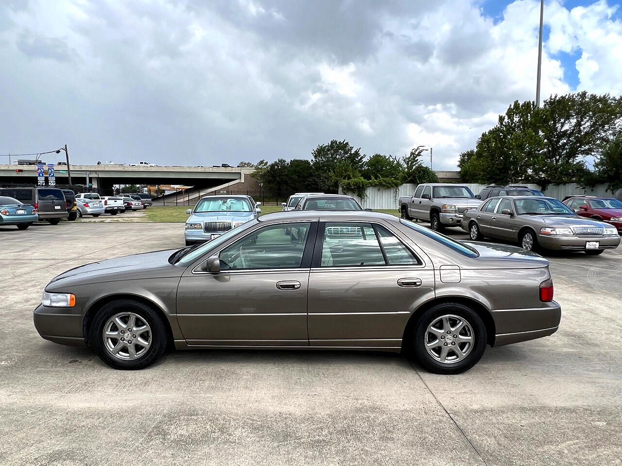 2000 Cadillac Seville STS image 1