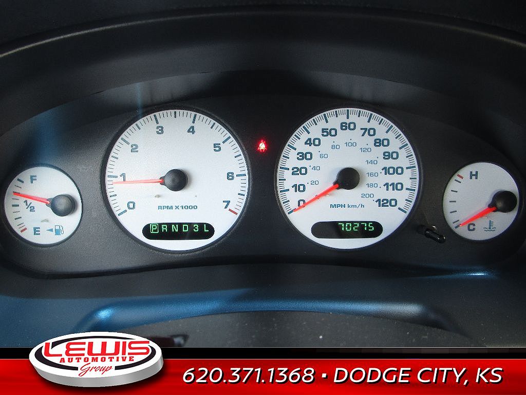 2004 Dodge Intrepid SE image 4