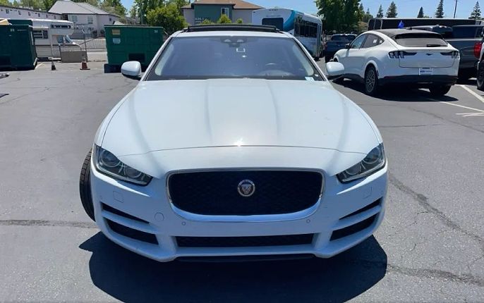 2017 Jaguar XE