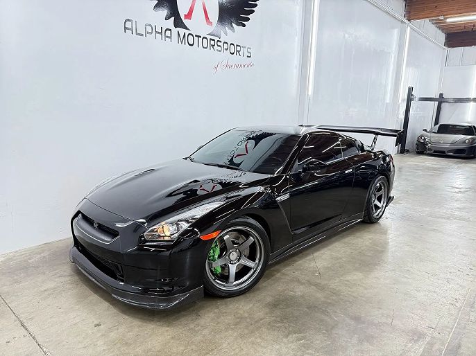 2010 Nissan GT-R