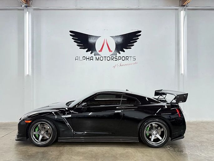 2010 Nissan GT-R