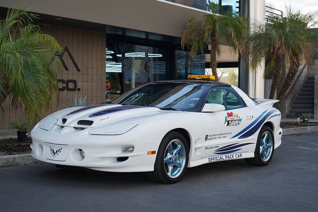 1999 Pontiac Firebird Formula image 0