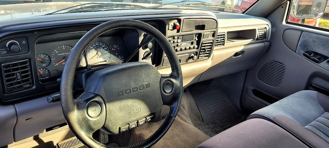 1995 Dodge Ram 1500 null image 12