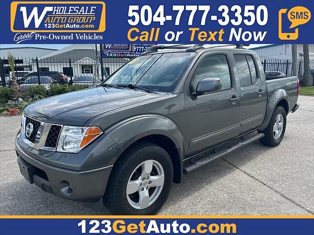 2008 Nissan Frontier LE image 0