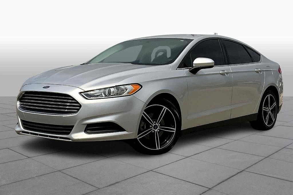2015 Ford Fusion S image 0