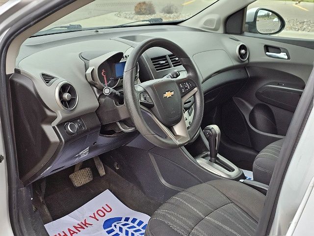 2014 Chevrolet Sonic LT image 4