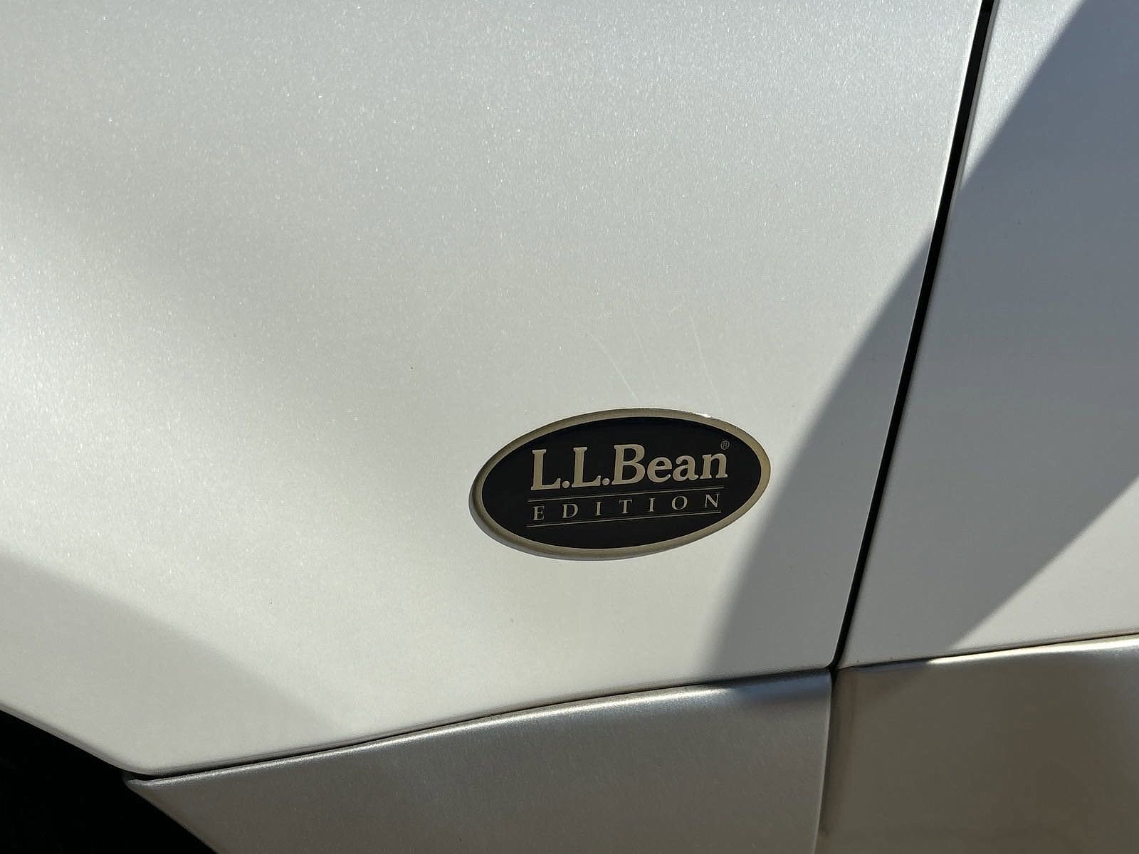 2001 Subaru Outback L.L. Bean Edition image 12