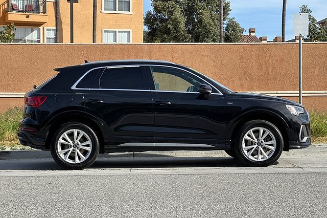 2022 Audi Q3
