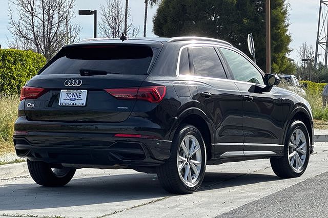 2022 Audi Q3