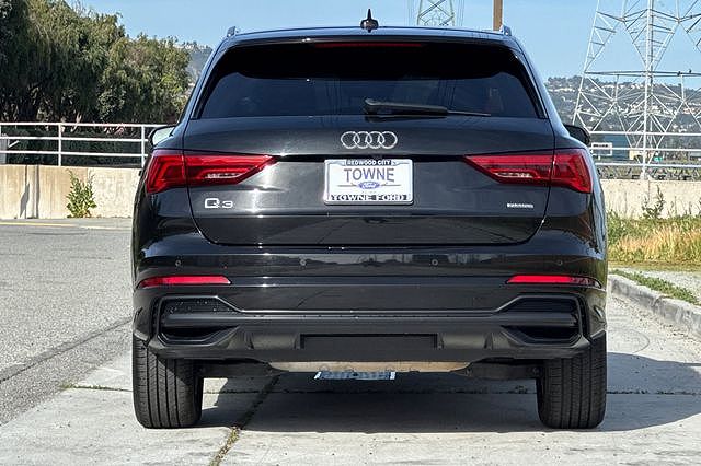 2022 Audi Q3