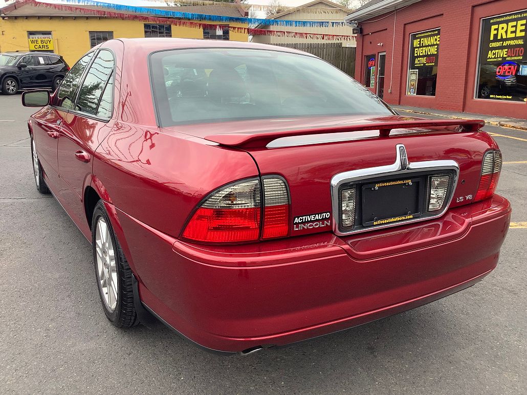 2003 Lincoln LS Sport image 4