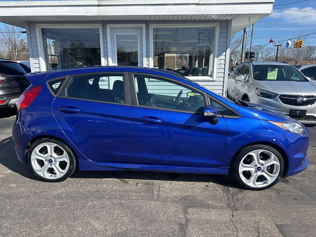 2015 Ford Fiesta ST image 1