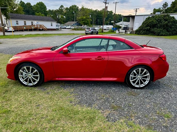 2010 Infiniti G37
