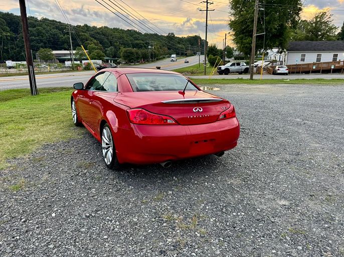 2010 Infiniti G37
