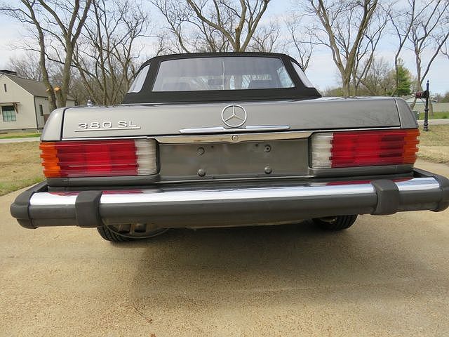 1983 Mercedes-Benz 380 SL image 13
