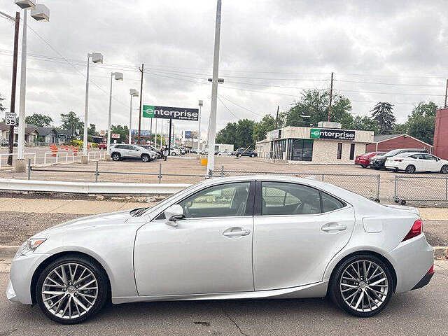 2016 Lexus IS