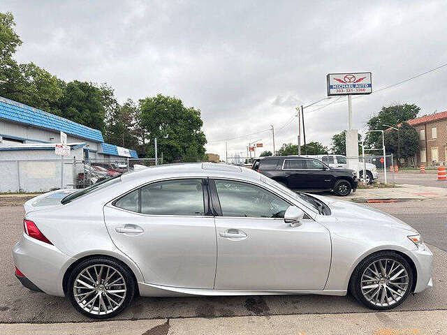 2016 Lexus IS