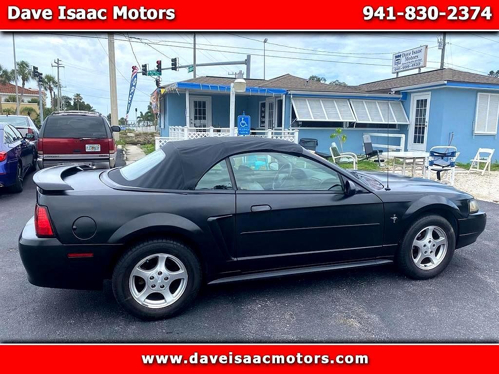 2002 Ford Mustang null image 0