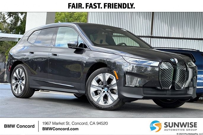 2025 BMW iX