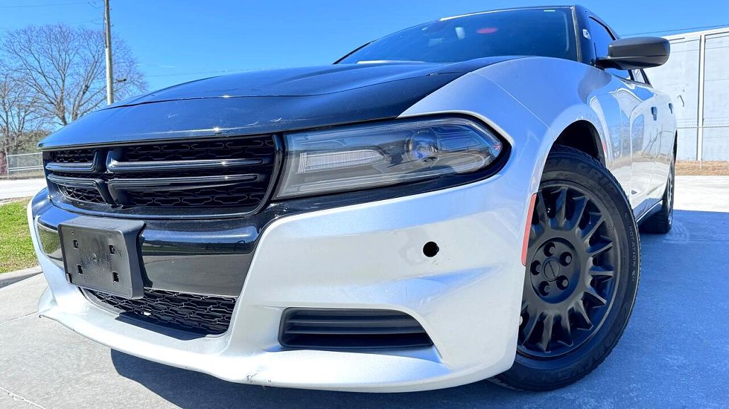 2015 Dodge Charger Police image 1