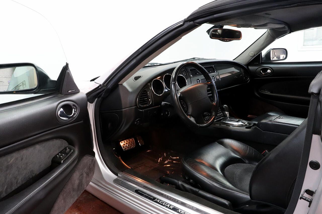 2006 Jaguar XK null image 9