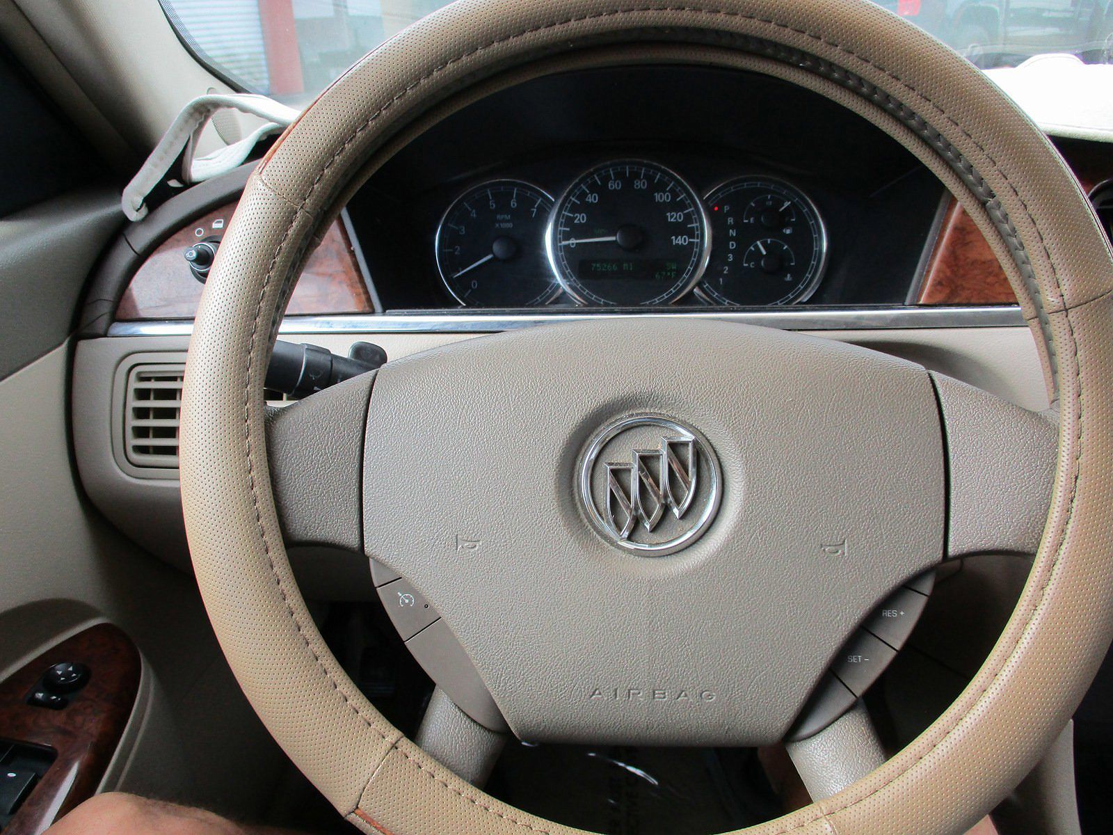2005 Buick LaCrosse CXL image 12