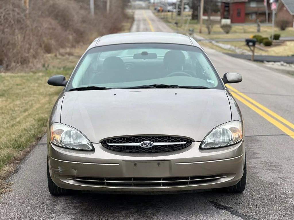 2003 Ford Taurus SE image 1