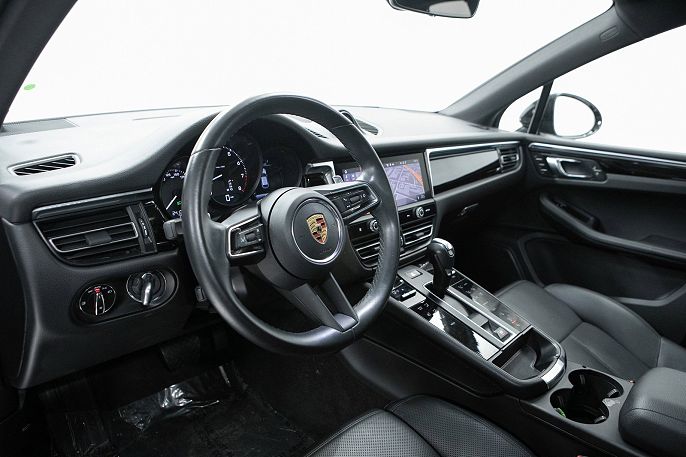 2023 Porsche Macan